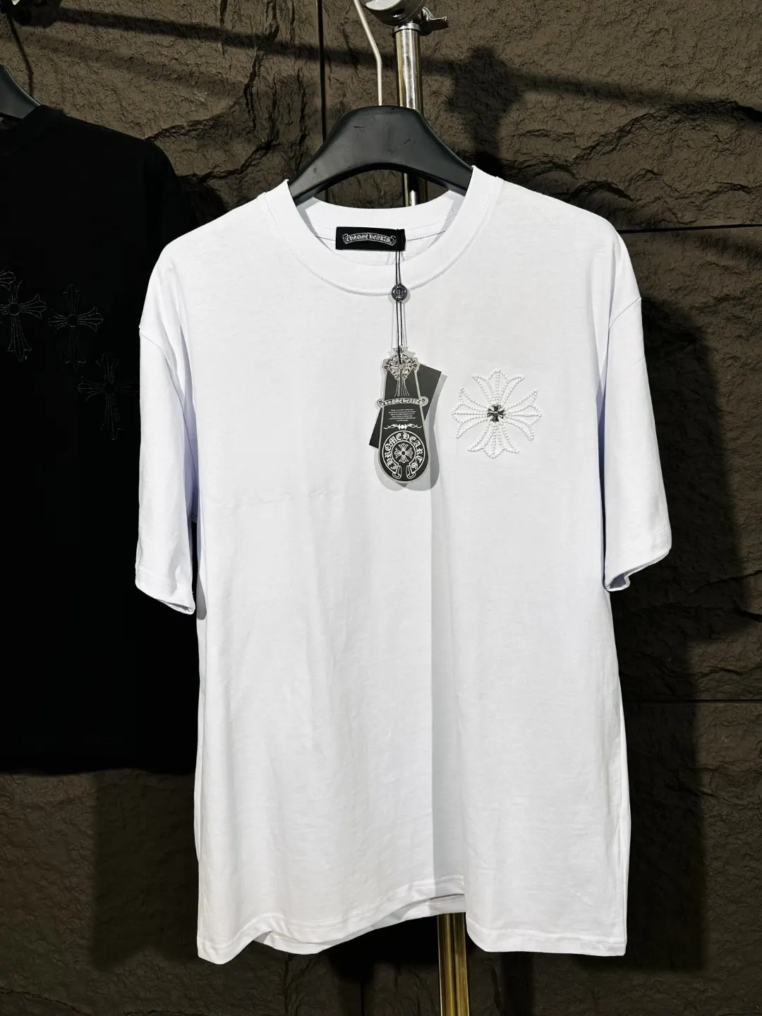 Embroidered Cross Cotton T-Shirt D6015340 — view 2