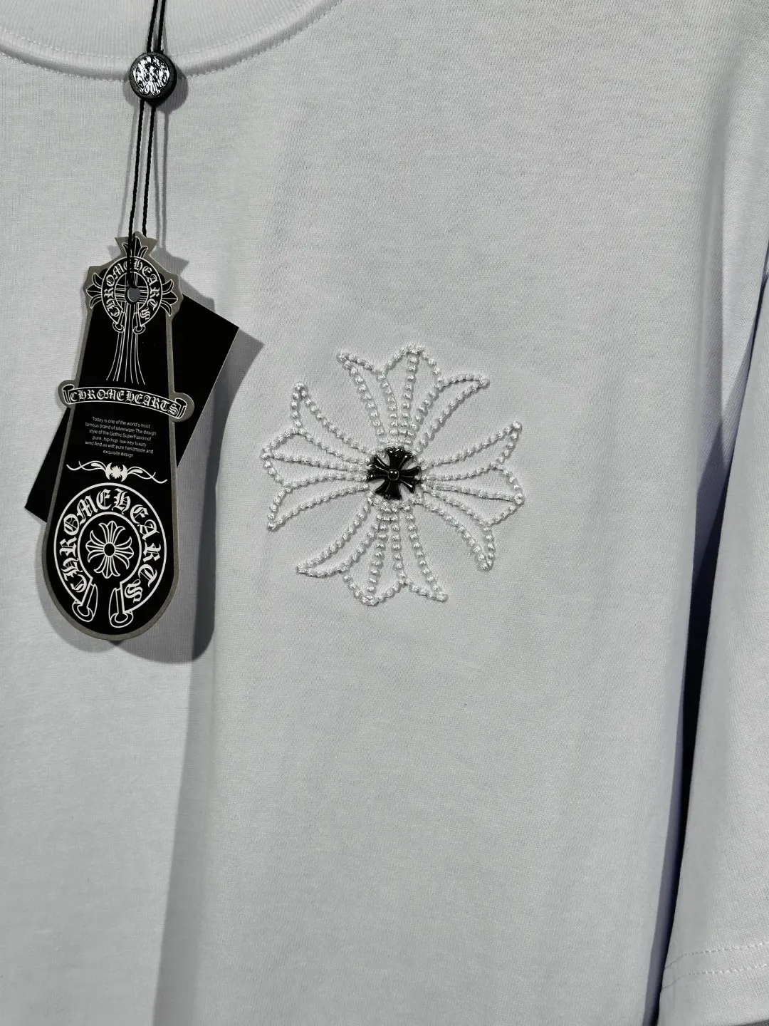 Embroidered Cross Cotton T-Shirt D6015340 — view 3