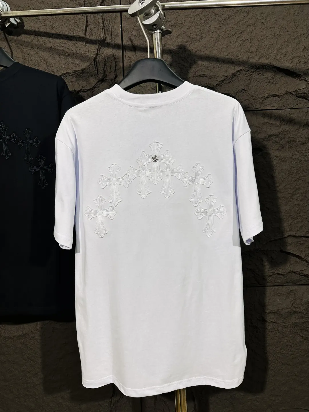Embroidered Cross Cotton T-Shirt D6015340 — view 5