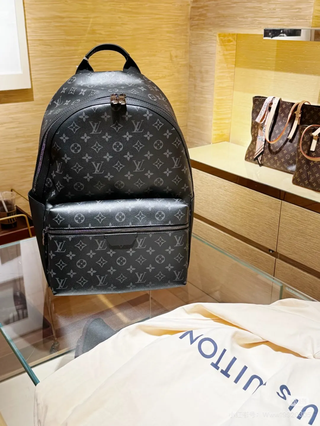 Monogram Eclipse Backpack D32018460 — view 3