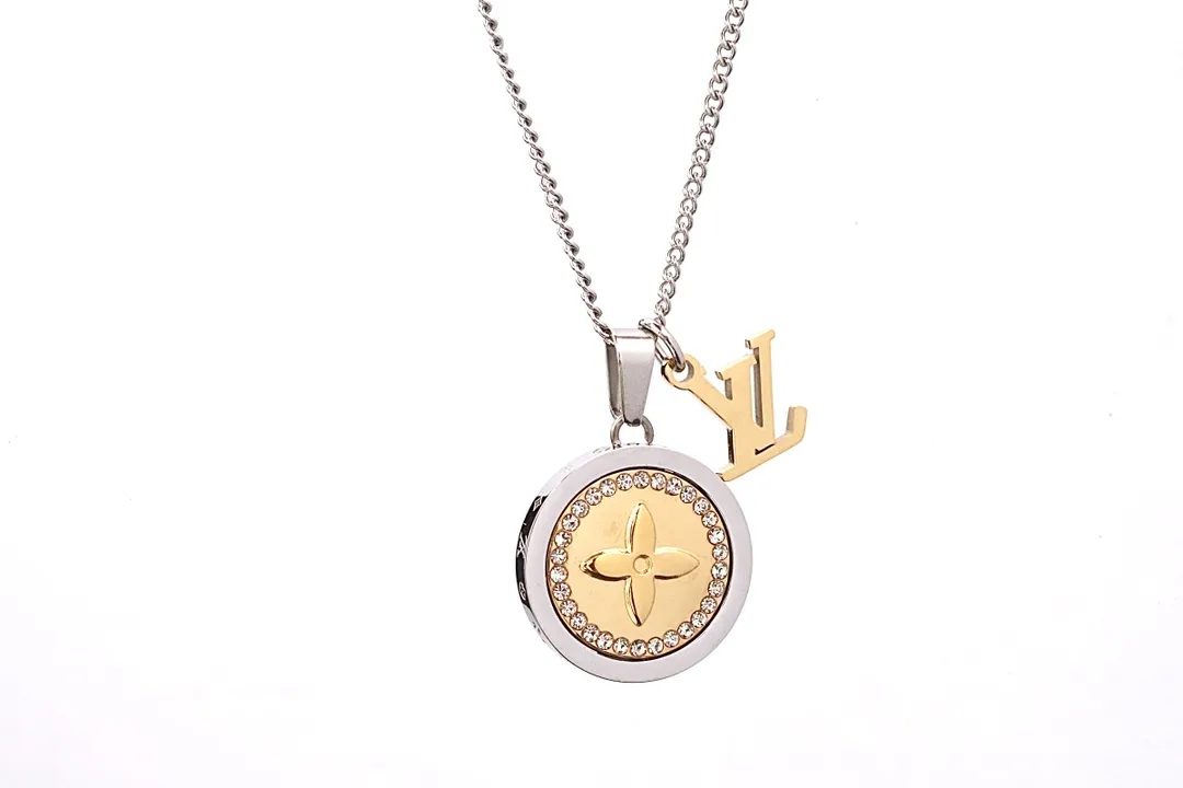 Louis Vuitton Reversible Monogram Flower Pendant Necklace D10017351