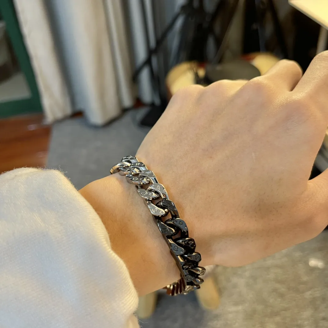 Monogram Chain Links Bracelet (Titanium Steel) D14017408 — view 7