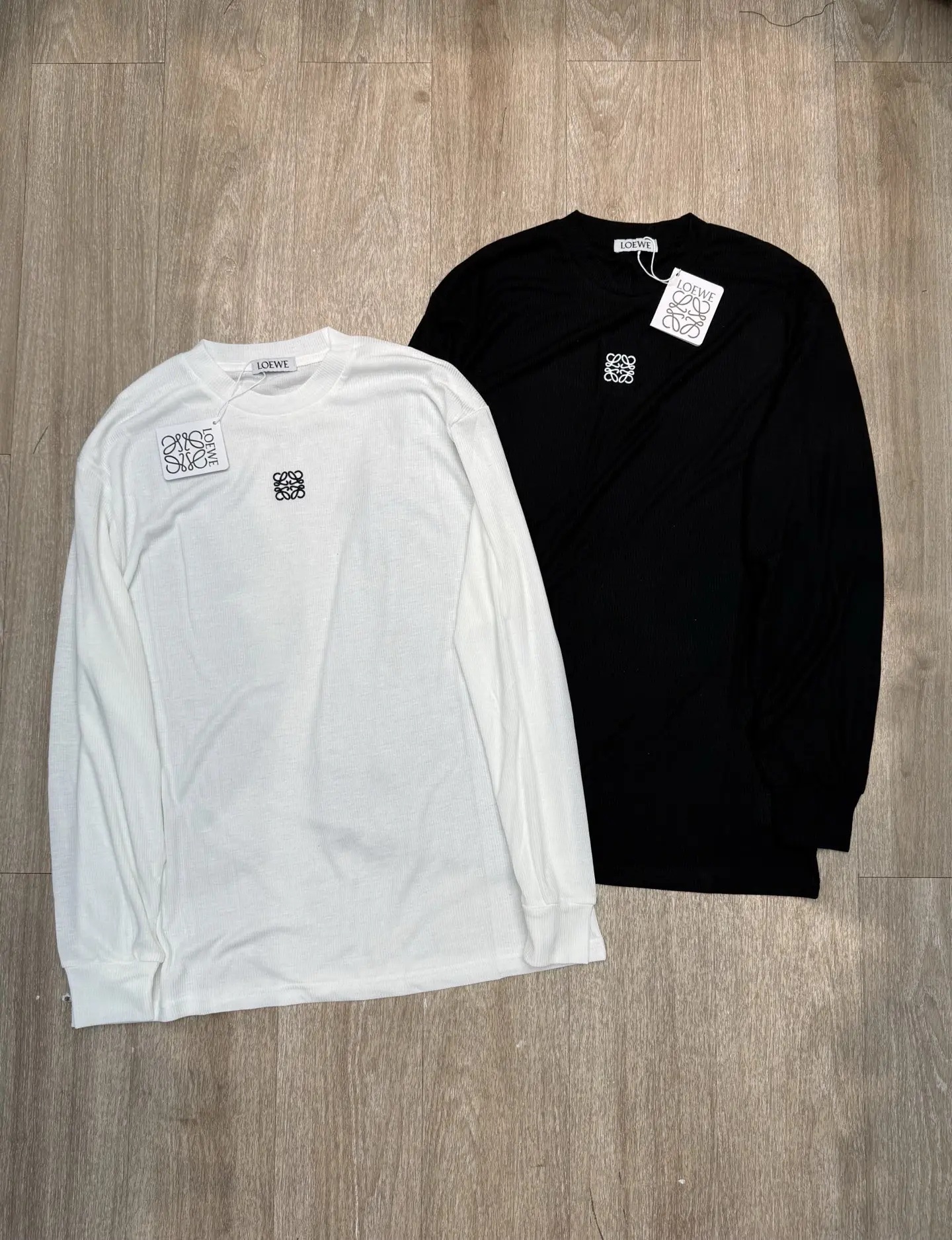 Anagram Embroidered Tencel-Cashmere Long-Sleeve T-Shirt D5915639