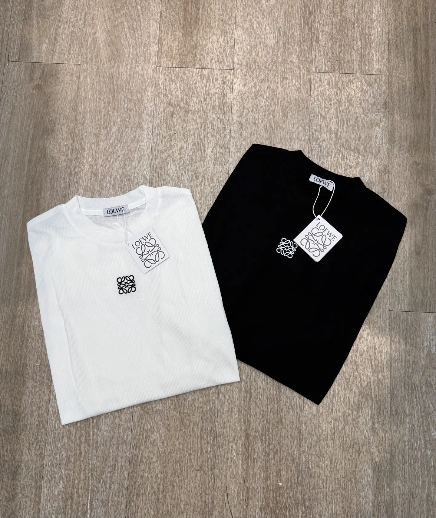 Anagram Embroidered Tencel-Cashmere Long-Sleeve T-Shirt D5915639 — view 2