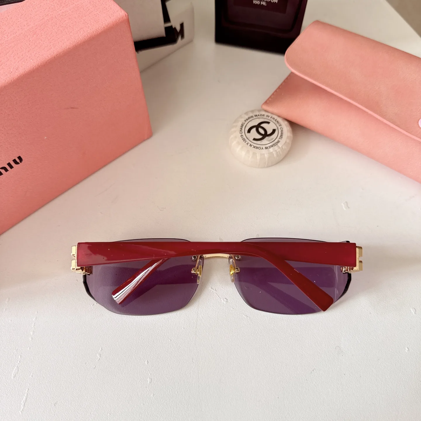 MU111AV Cat-Eye Sunglasses D20018533 — view 2