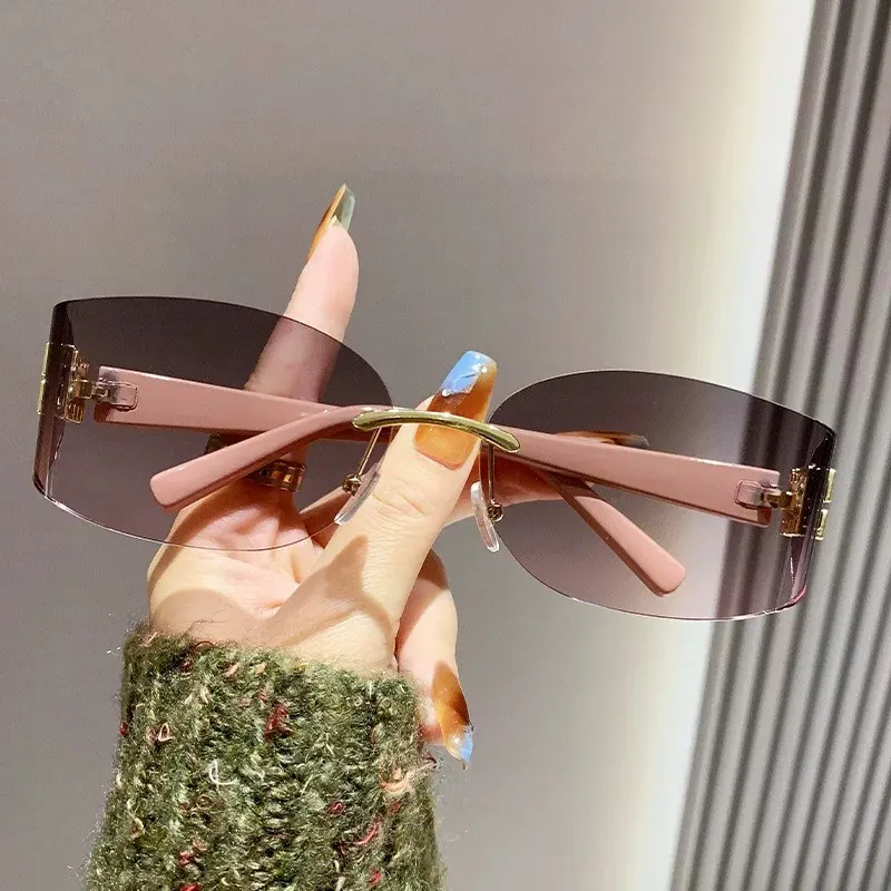 MU111AV Cat-Eye Sunglasses D20018534 — view 7