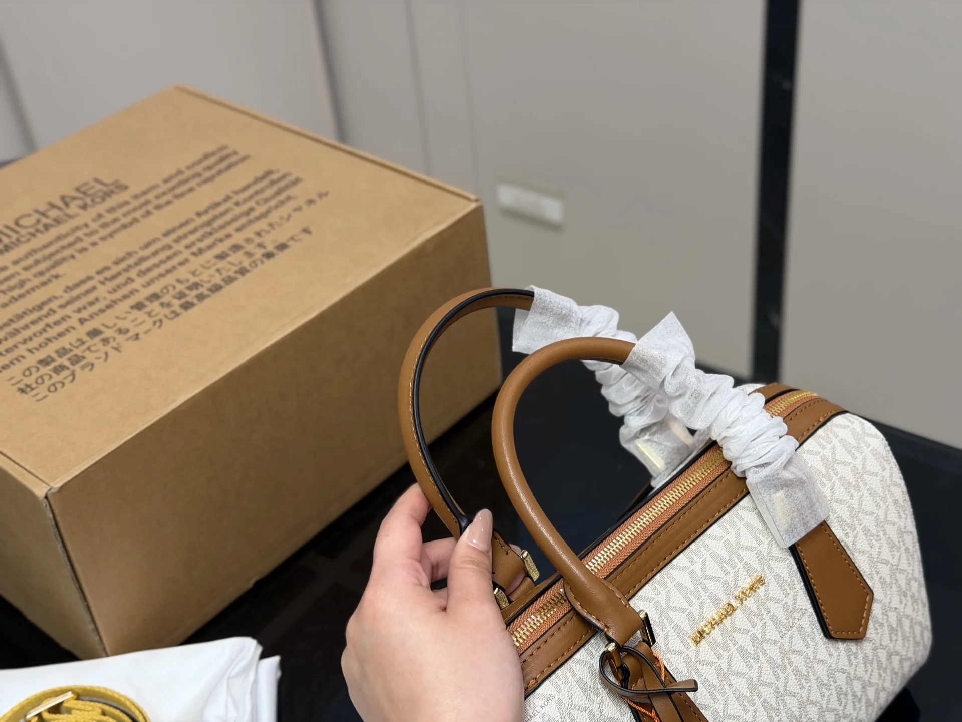 Michael Kors Signature Print Pillow Bag D30016130 — view 3