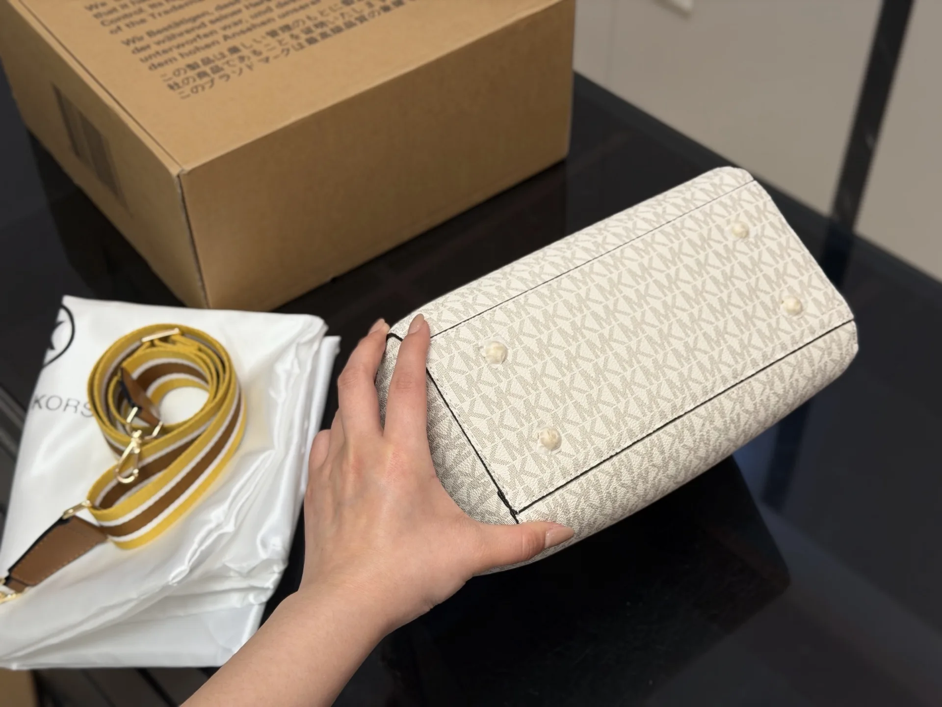 Michael Kors Signature Print Pillow Bag D30016130 — view 9