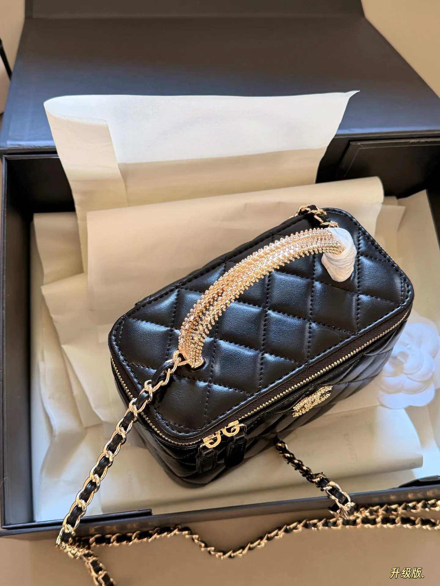 No.12657300 Chanel Box Bag Logo D30016143 — view 3