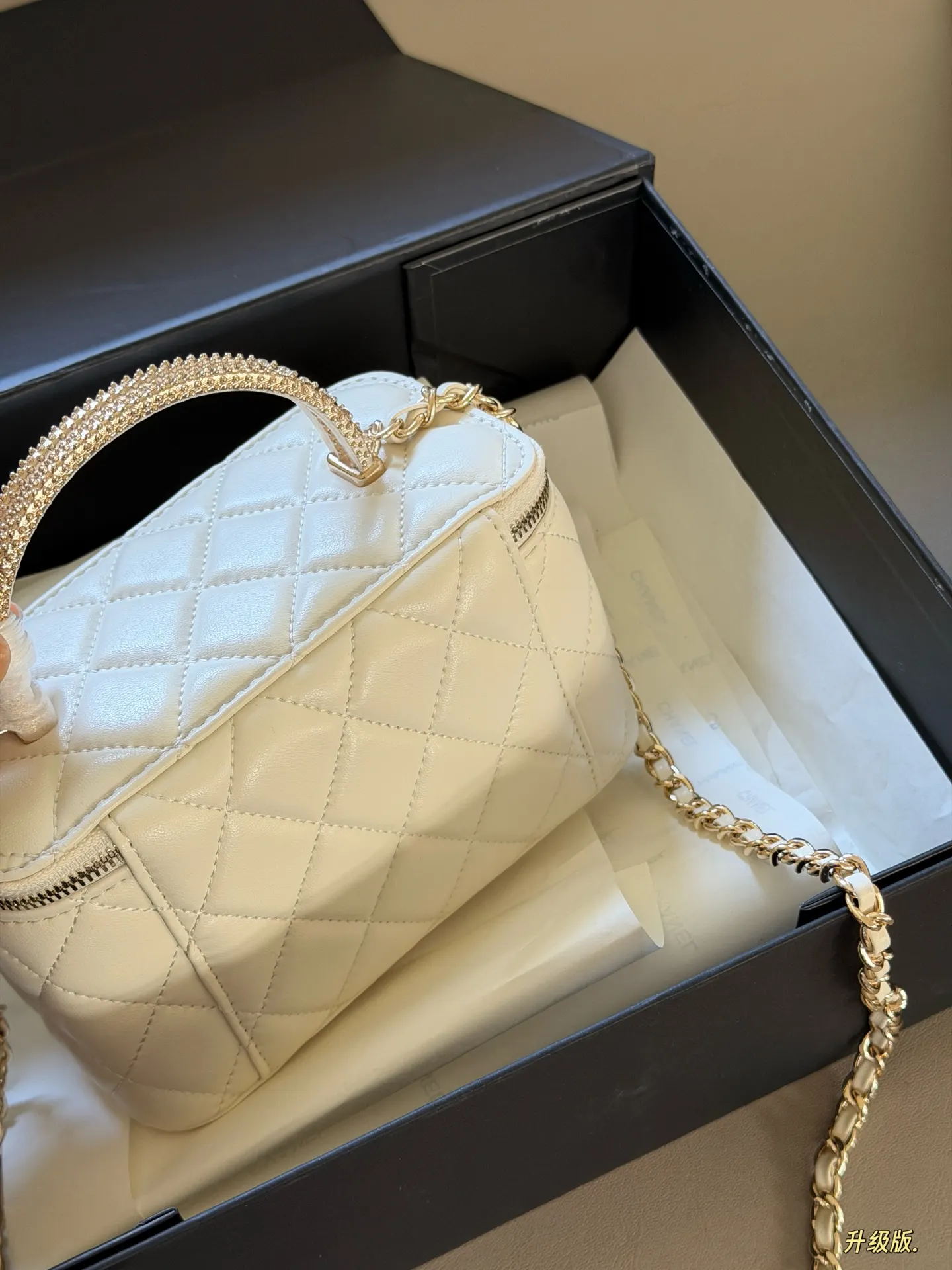Chanel Quilted Vanity Case with Crystal Handle D30016144 — view 7