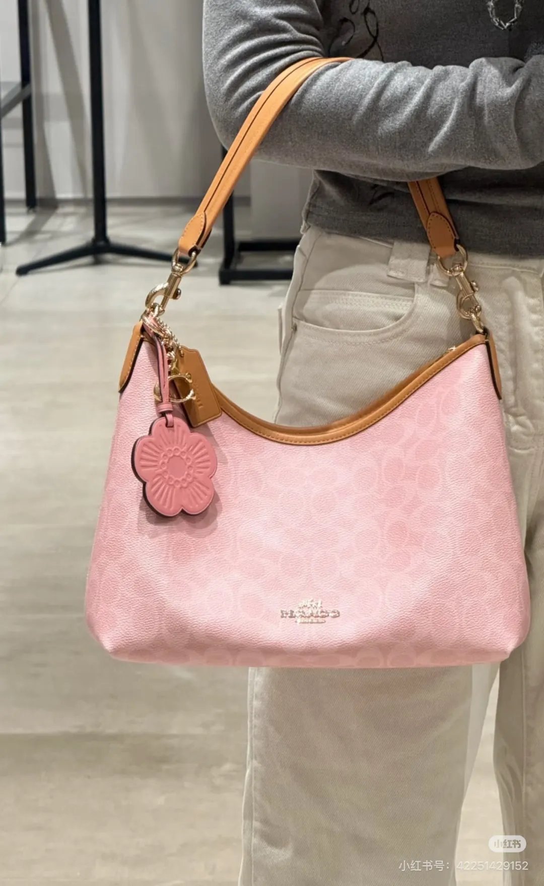 Coach Pink Monogram Hobo Bag D35516145 — view 2
