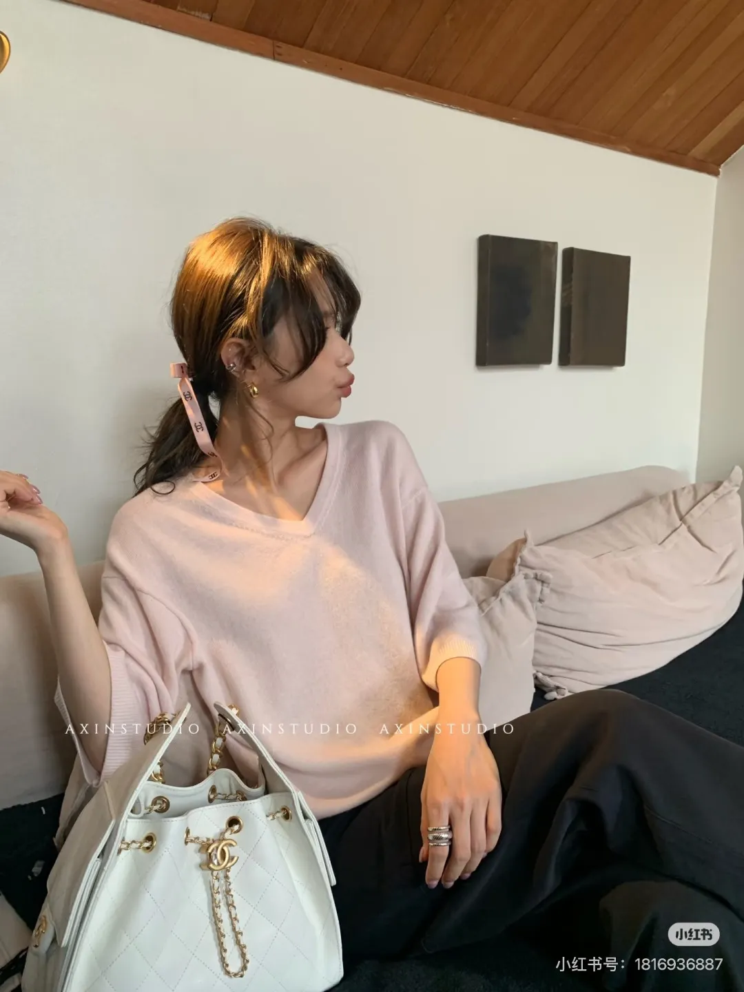 Chanel 25 Hobo Bucket Bag D38016155 — view 9