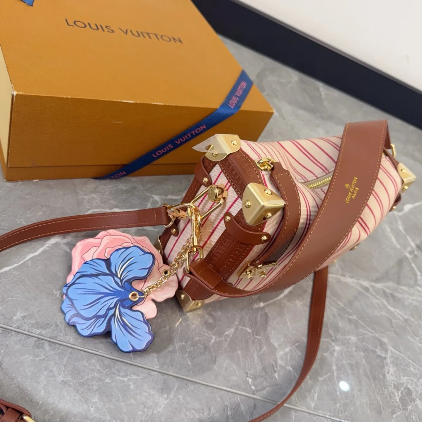 Louis Vuitton Trunk Soft Box Bag D30016492 — view 3