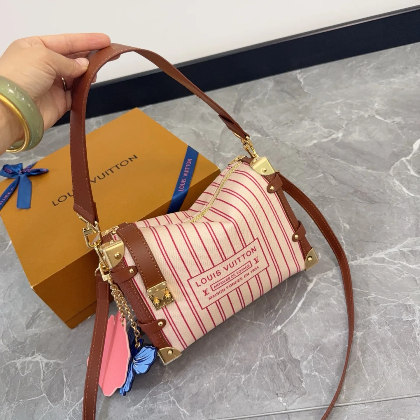 Louis Vuitton Trunk Soft Box Bag D30016492 — view 7
