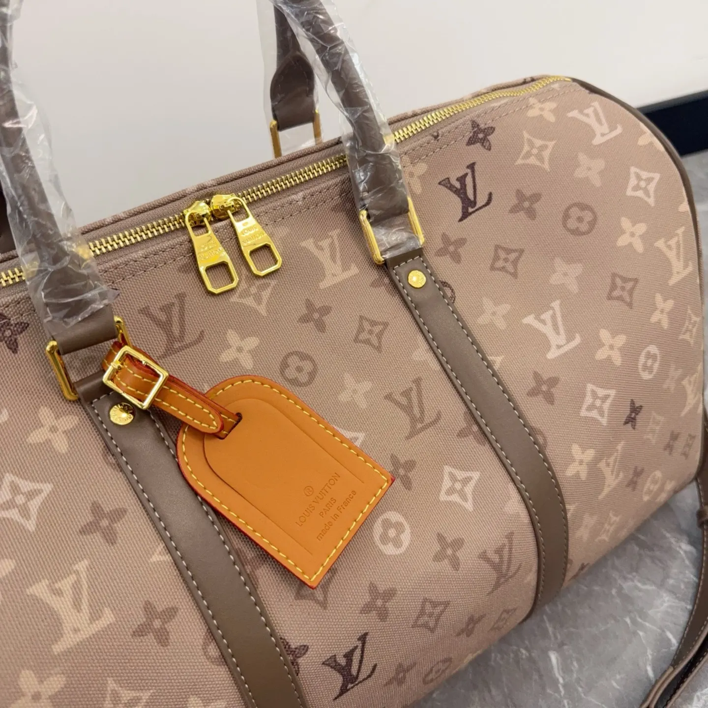 LV Monogram Travel Bag D27516167 — view 3