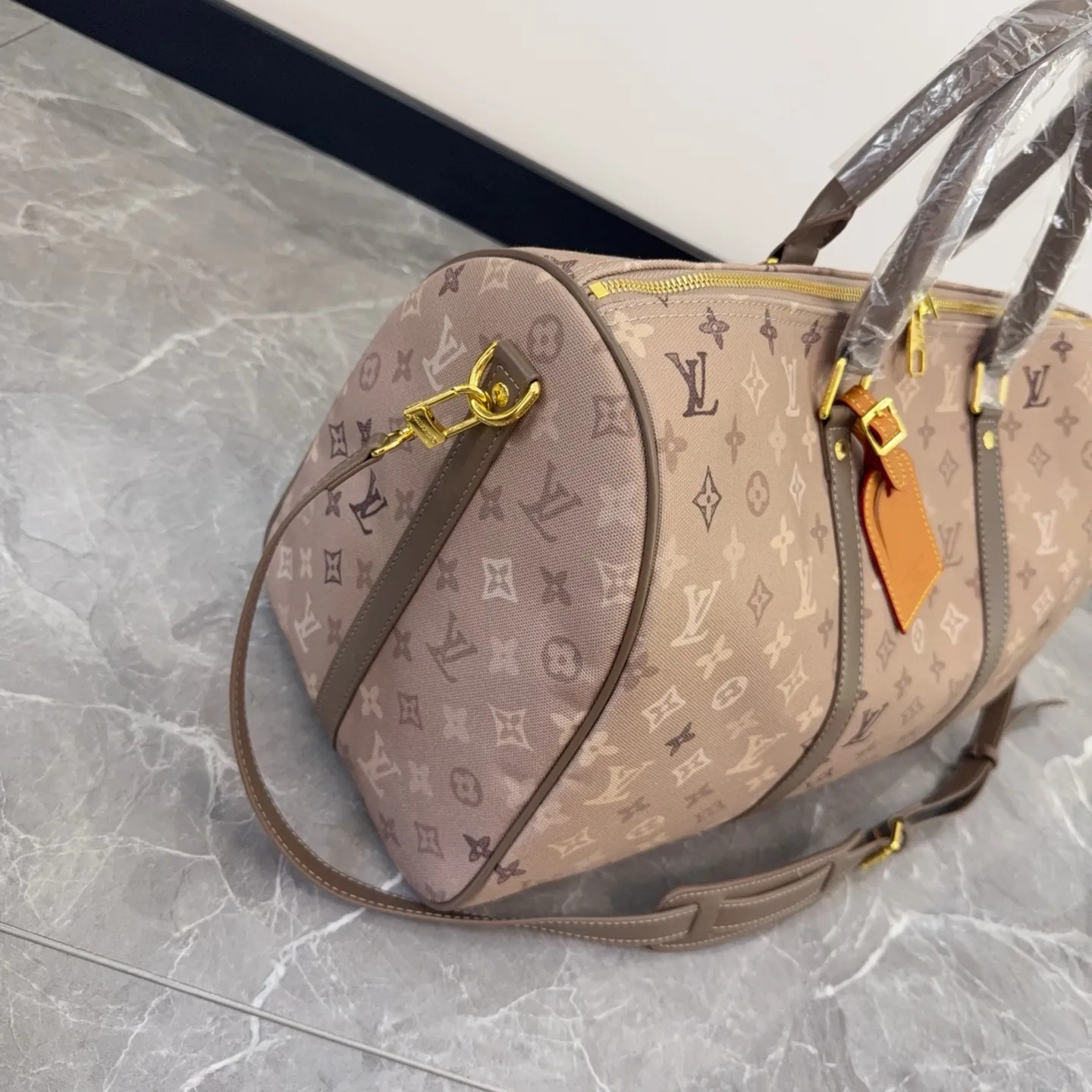 LV Monogram Travel Bag D27516167 — view 6