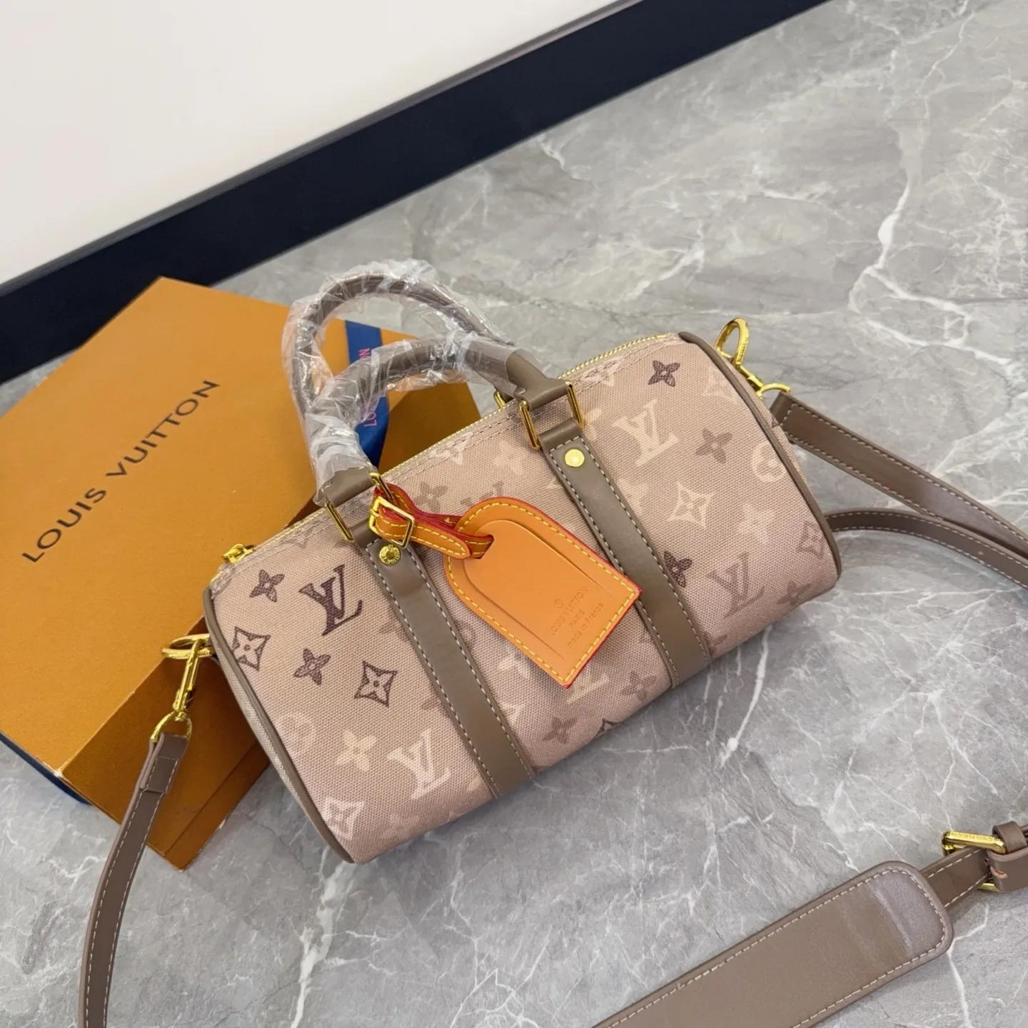 Louis Vuitton Keepall Bandoulière 25 Bag D25516168 — view 9
