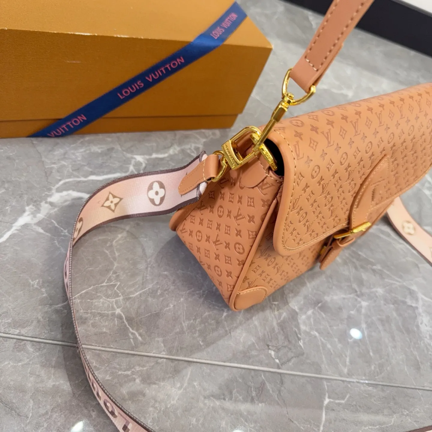 Embossed Diane Baguette Bag D28516169 — view 4
