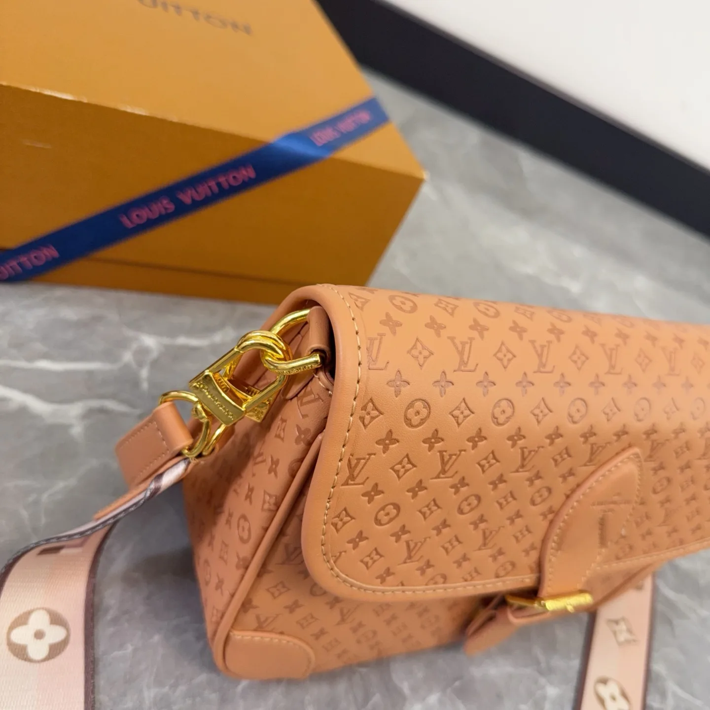 Embossed Diane Baguette Bag D28516169 — view 8