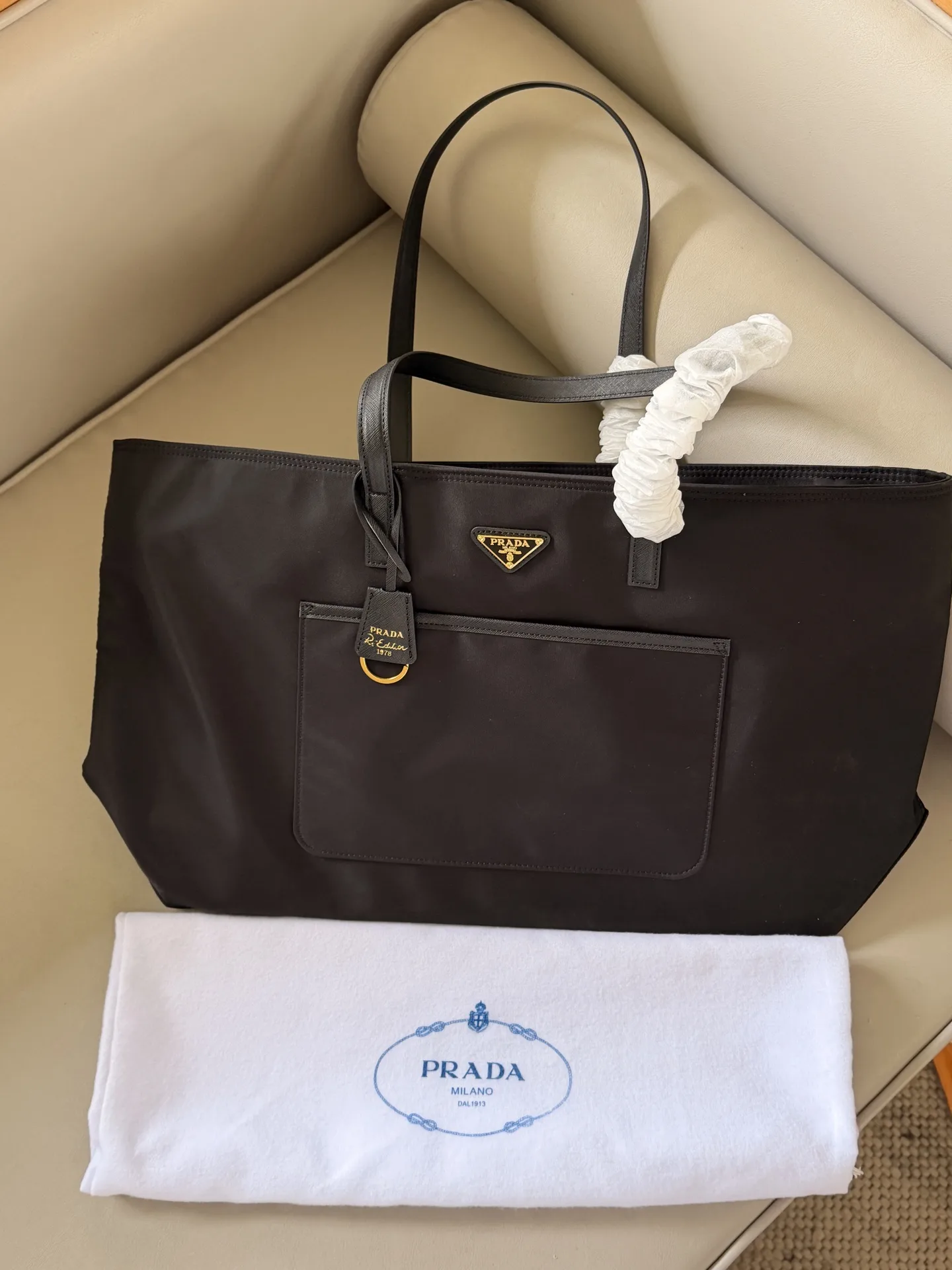 Prada Classic Nylon Tote Bag D31016173 — view 2