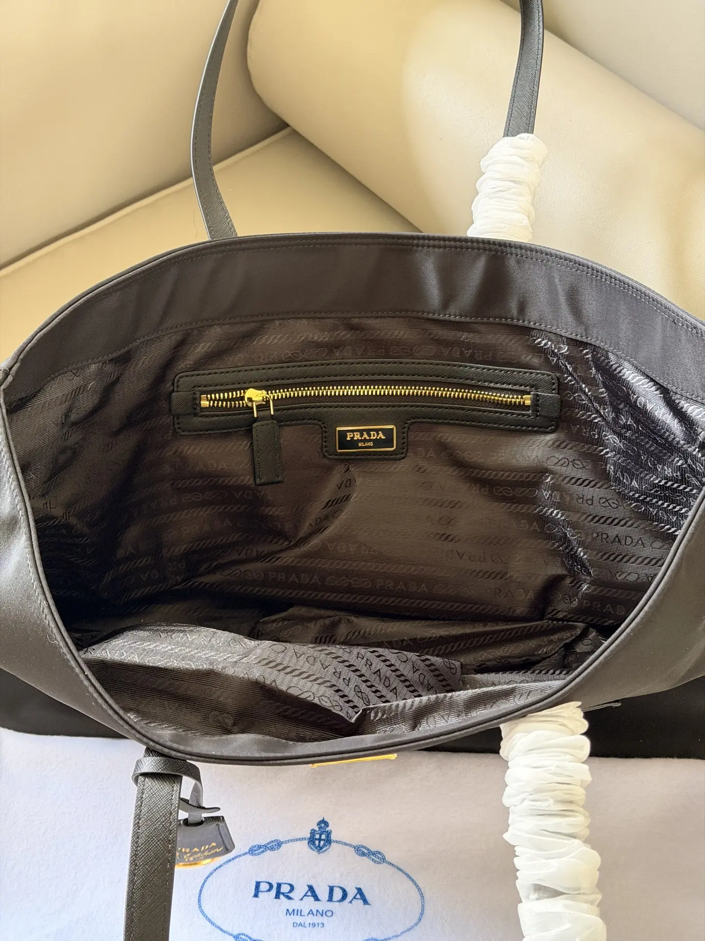 Prada Classic Nylon Tote Bag D31016173 — view 4