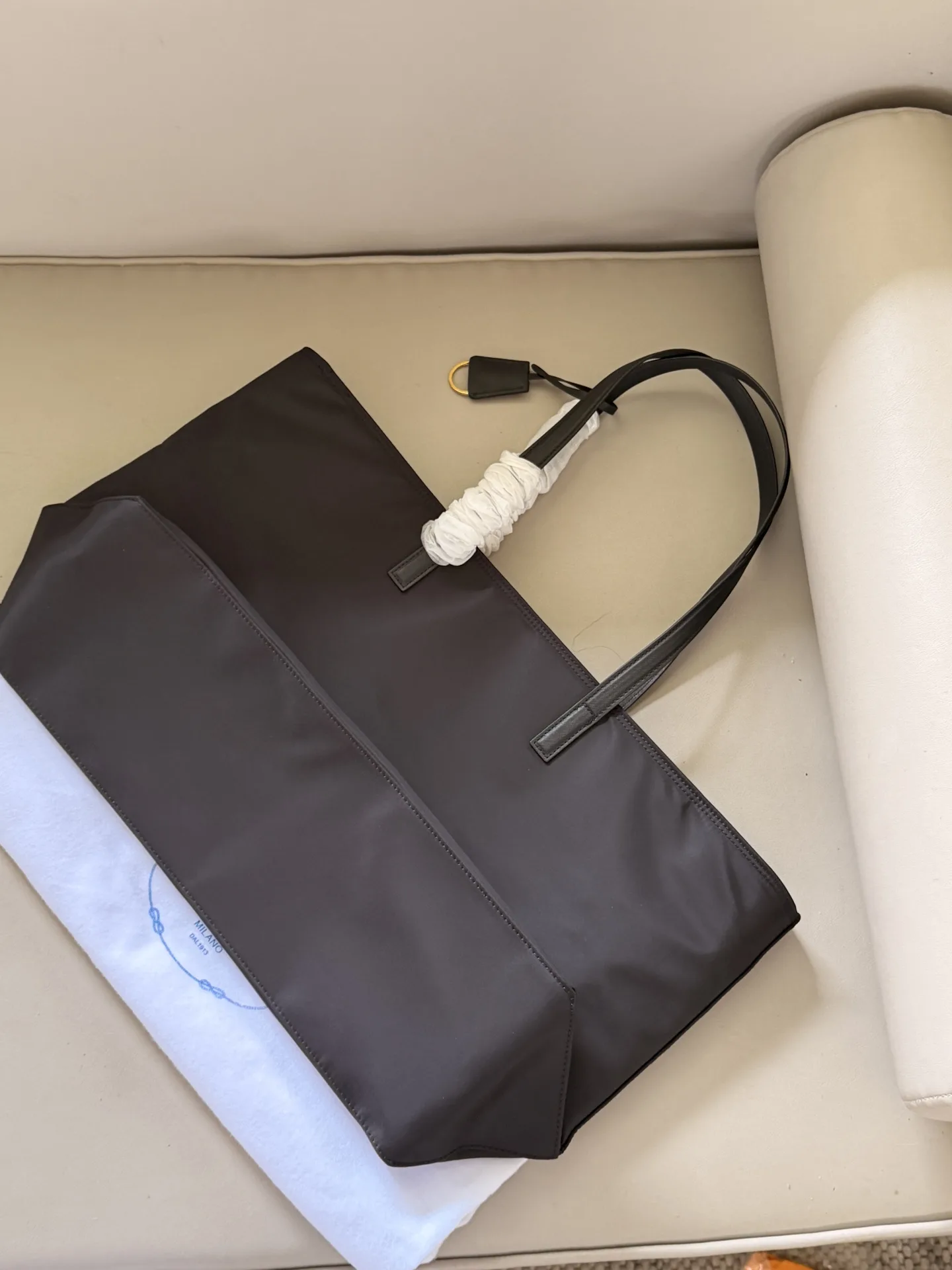 Prada Classic Nylon Tote Bag D31016173 — view 6