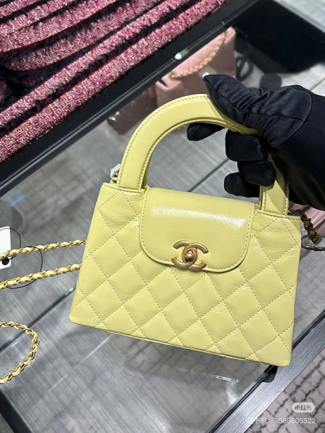 Chanel Kelly Quilted Top-Handle Bag D30016490 — view 5
