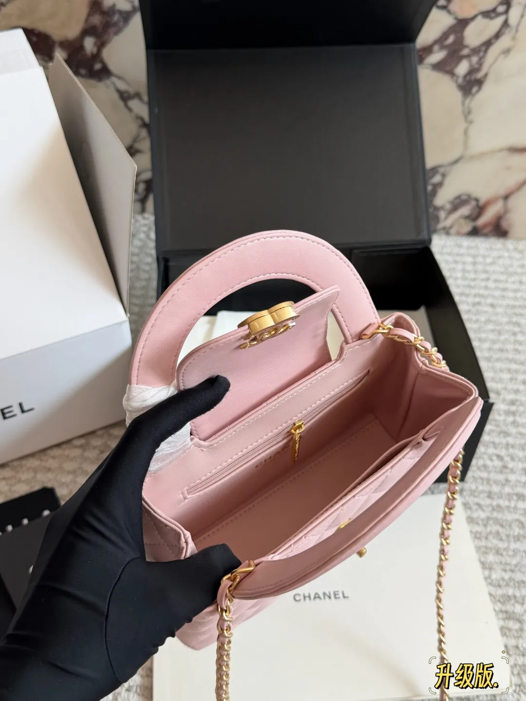 Chanel 23K Kelly Top-Handle Bag D30016182 — view 9