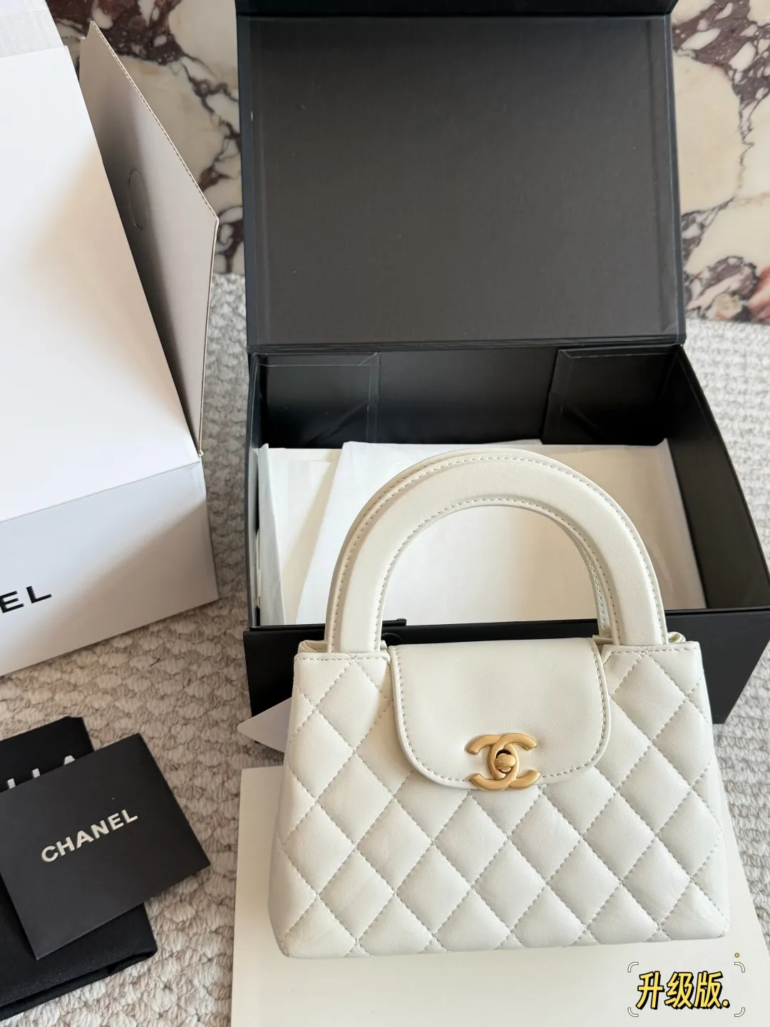 Chanel 23K Kelly Top-Handle Bag D30016183 — view 3