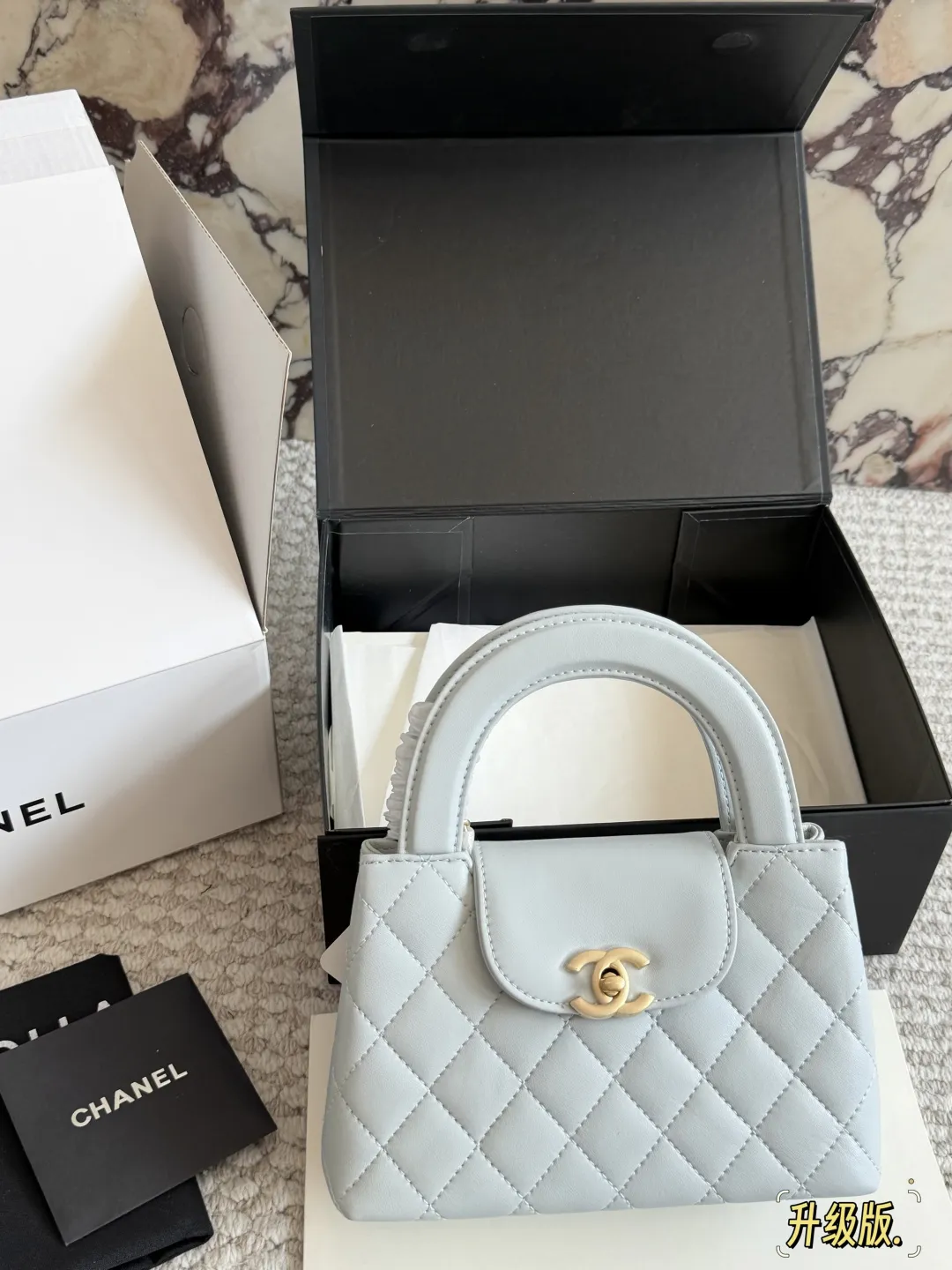 Chanel 23K Kelly Top-Handle Bag D30016183 — view 4