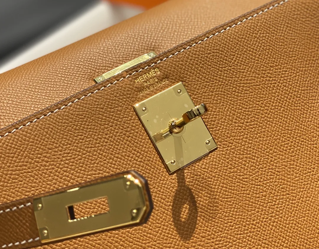 Hermès Kelly Epsom Leather Top-Handle Bag D59016191 — view 5