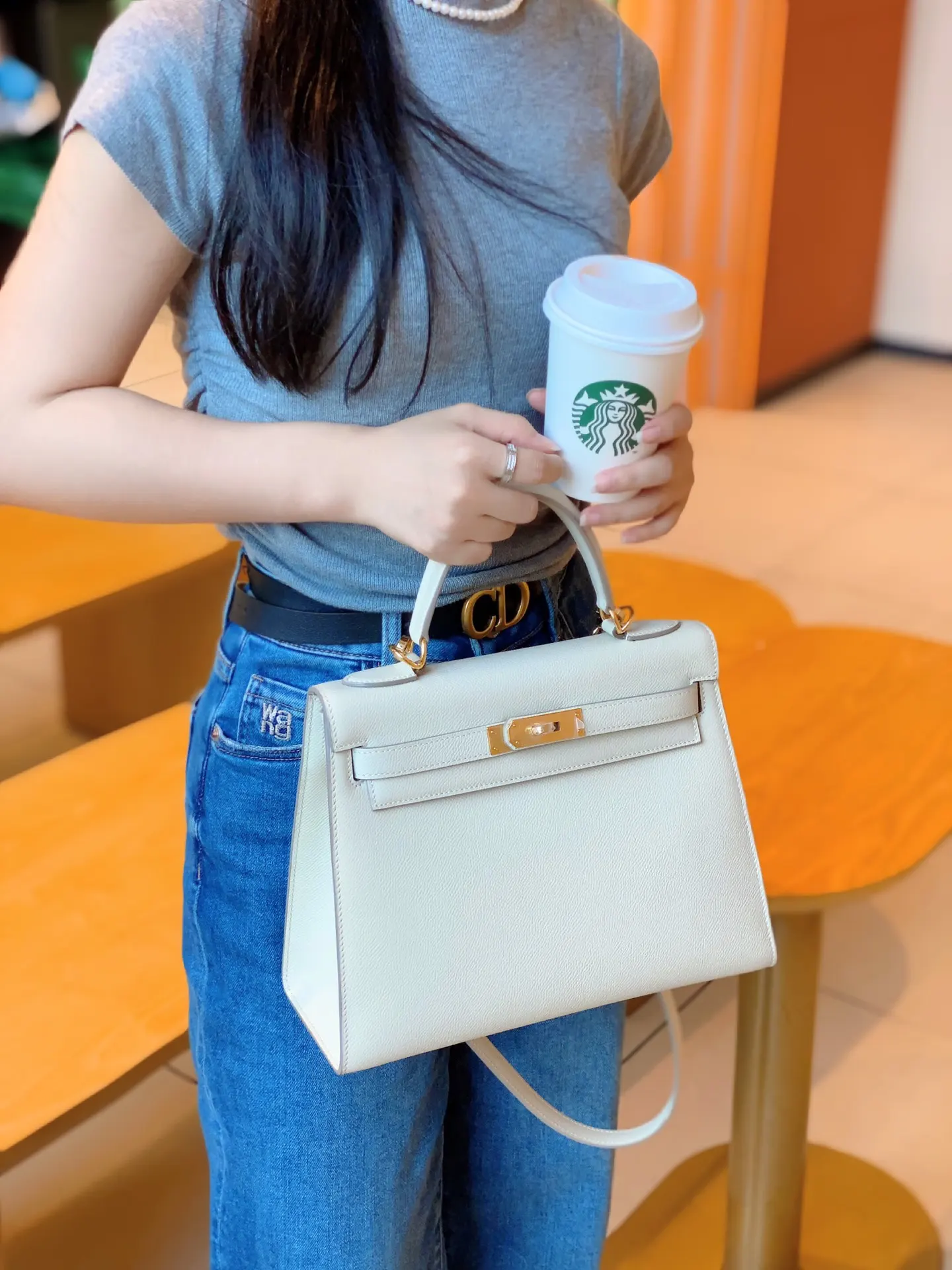 Hermès Kelly Hand-Embossed Leather Top-Handle Bag D59016198