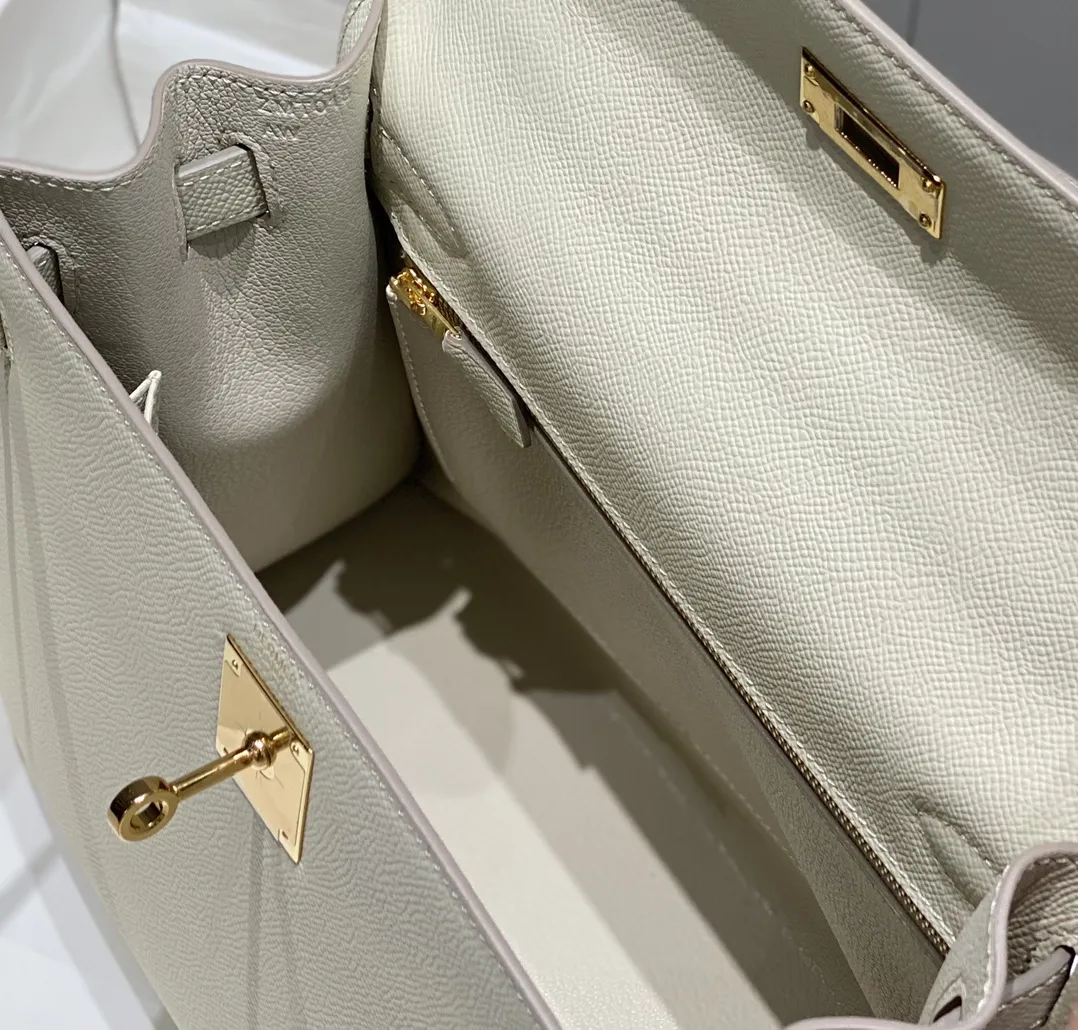 Hermès Kelly Epsom Leather Top-Handle Bag D59016199 — view 9