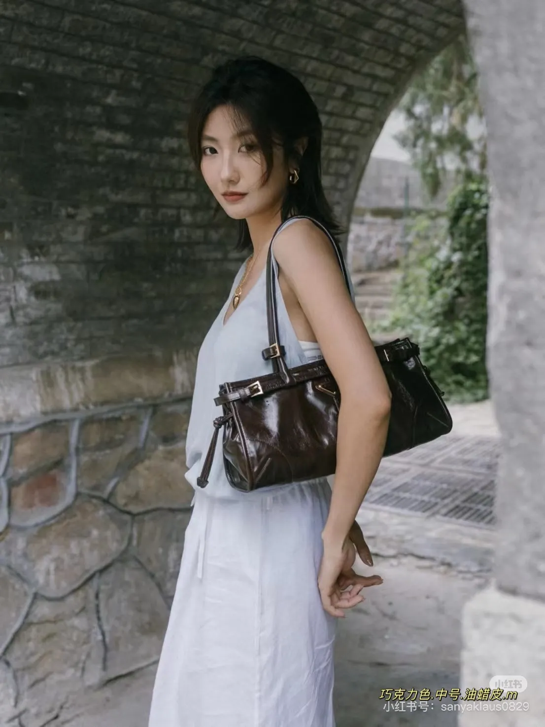Prada Oiled Leather Shoulder Bag D43016203