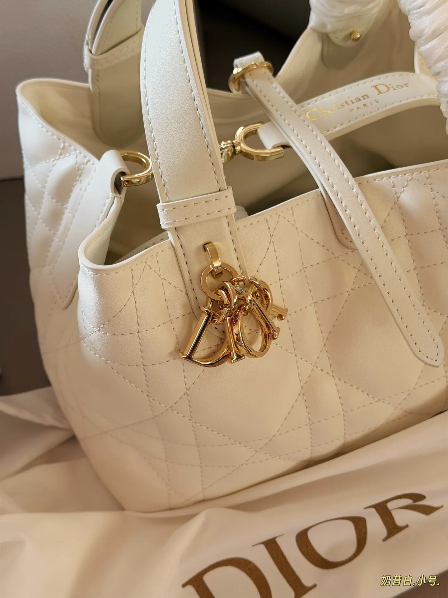 Dior Toujours Small Quilted Top-Handle Bag D41016209 — view 3