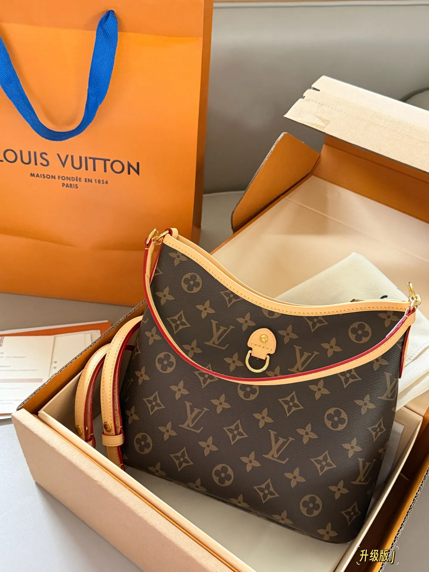 Louis Vuitton Monogram Lineup BB Shoulder Bag D35516220 — view 7