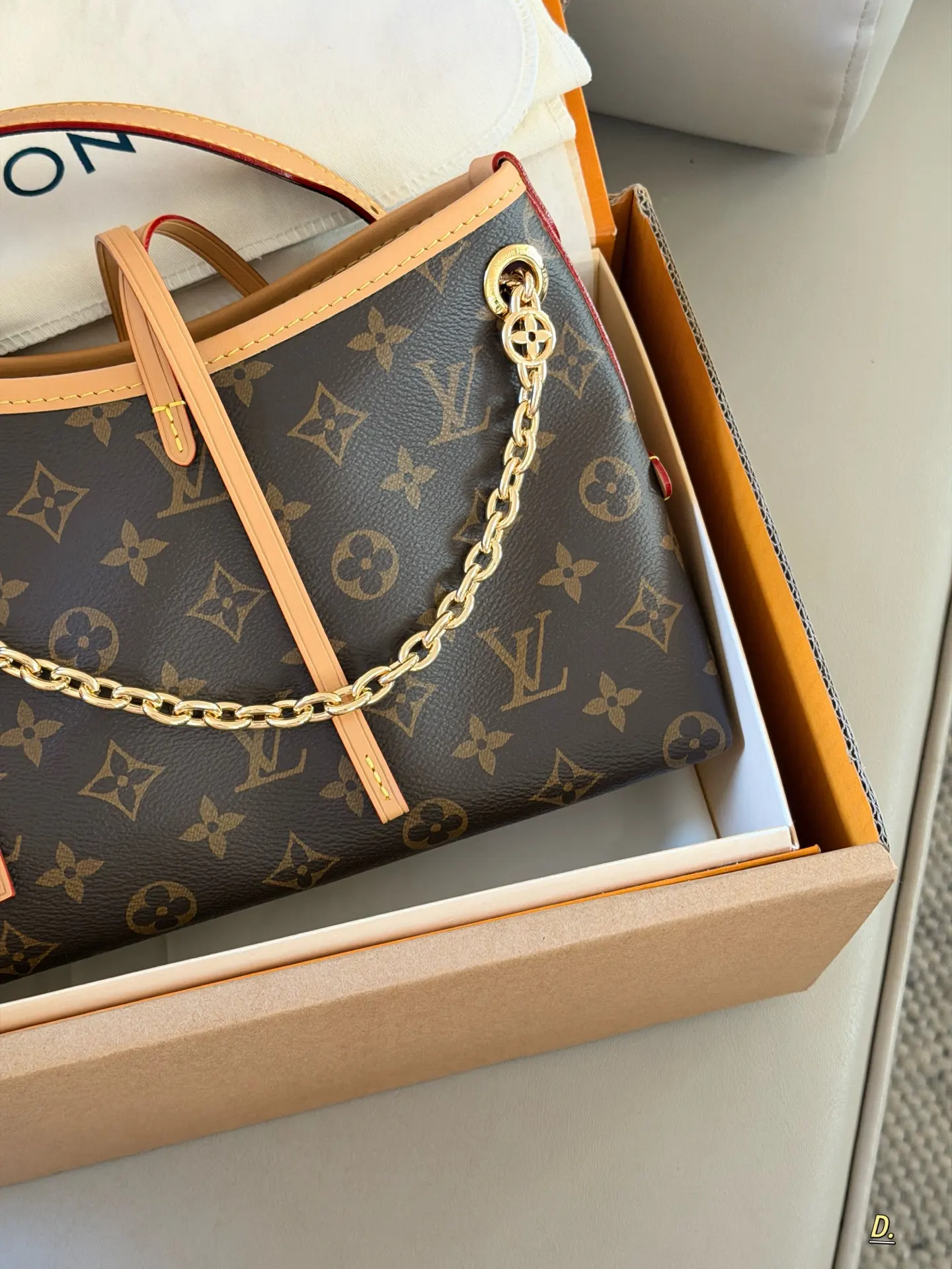Louis Vuitton Carryall BB Shoulder Bag D34016227 — view 5