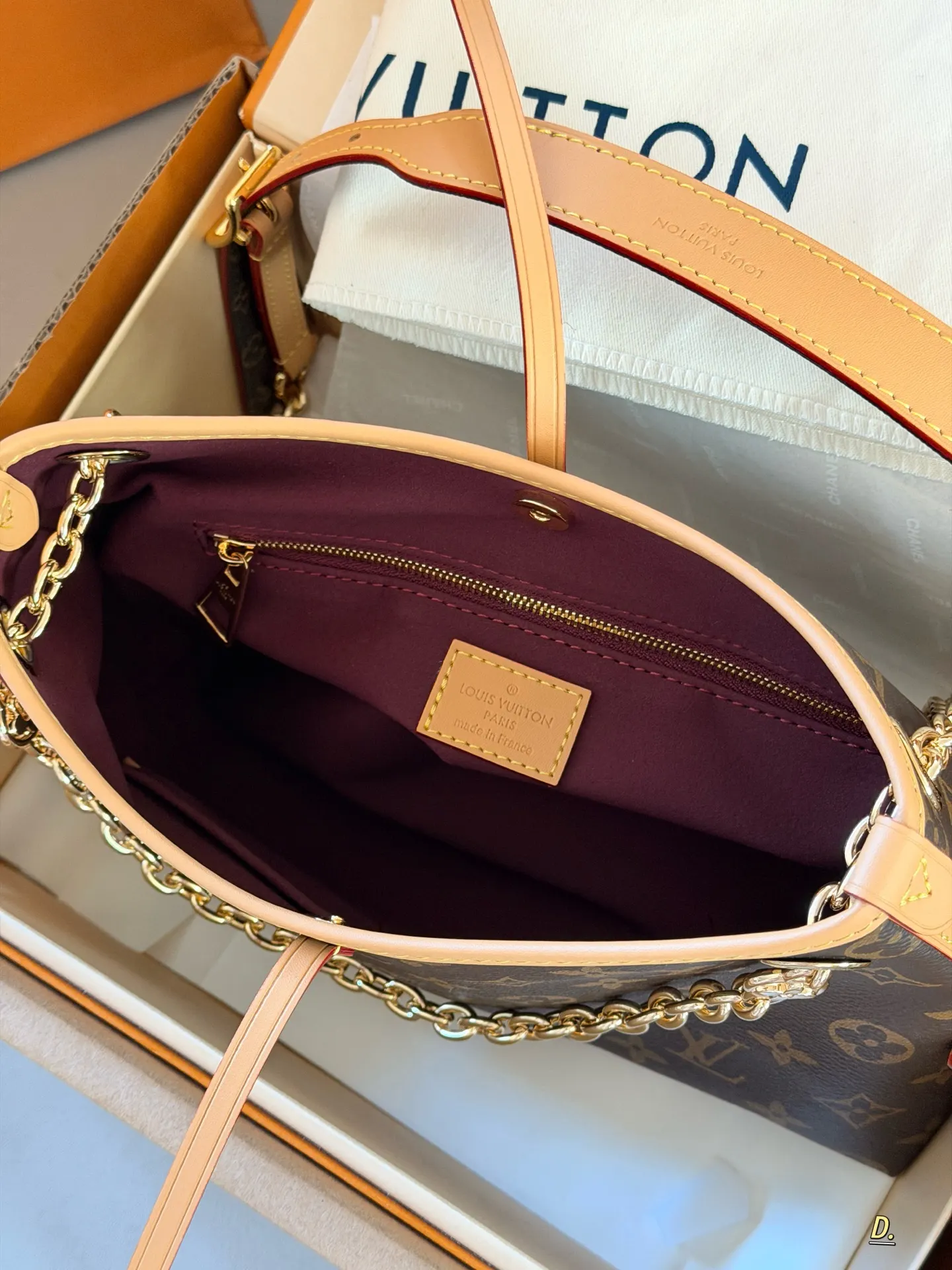 Louis Vuitton Carryall BB Shoulder Bag D34016227 — view 7