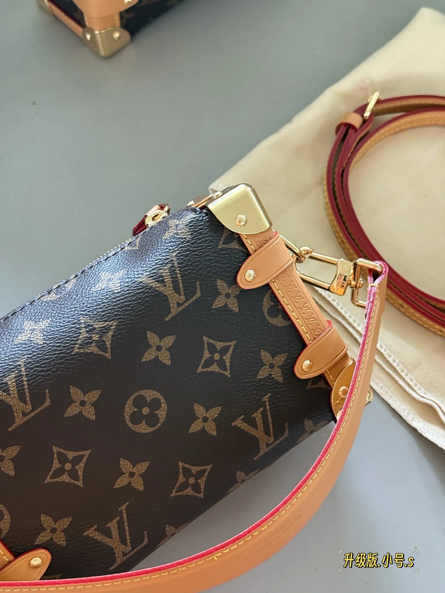 Louis Vuitton Monogram Side Trunk Soft Box Bag D37016229 — view 9