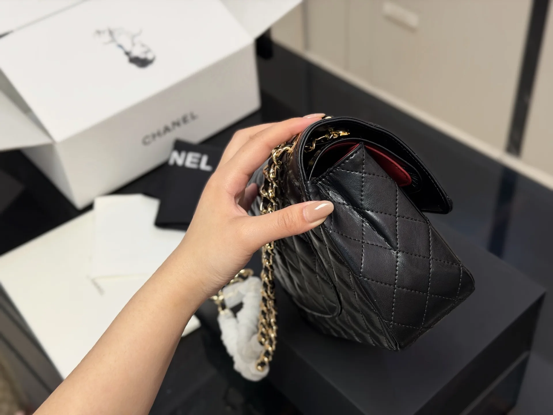 Chanel CF Quilted Chain Shoulder Bag D32016234 — view 6
