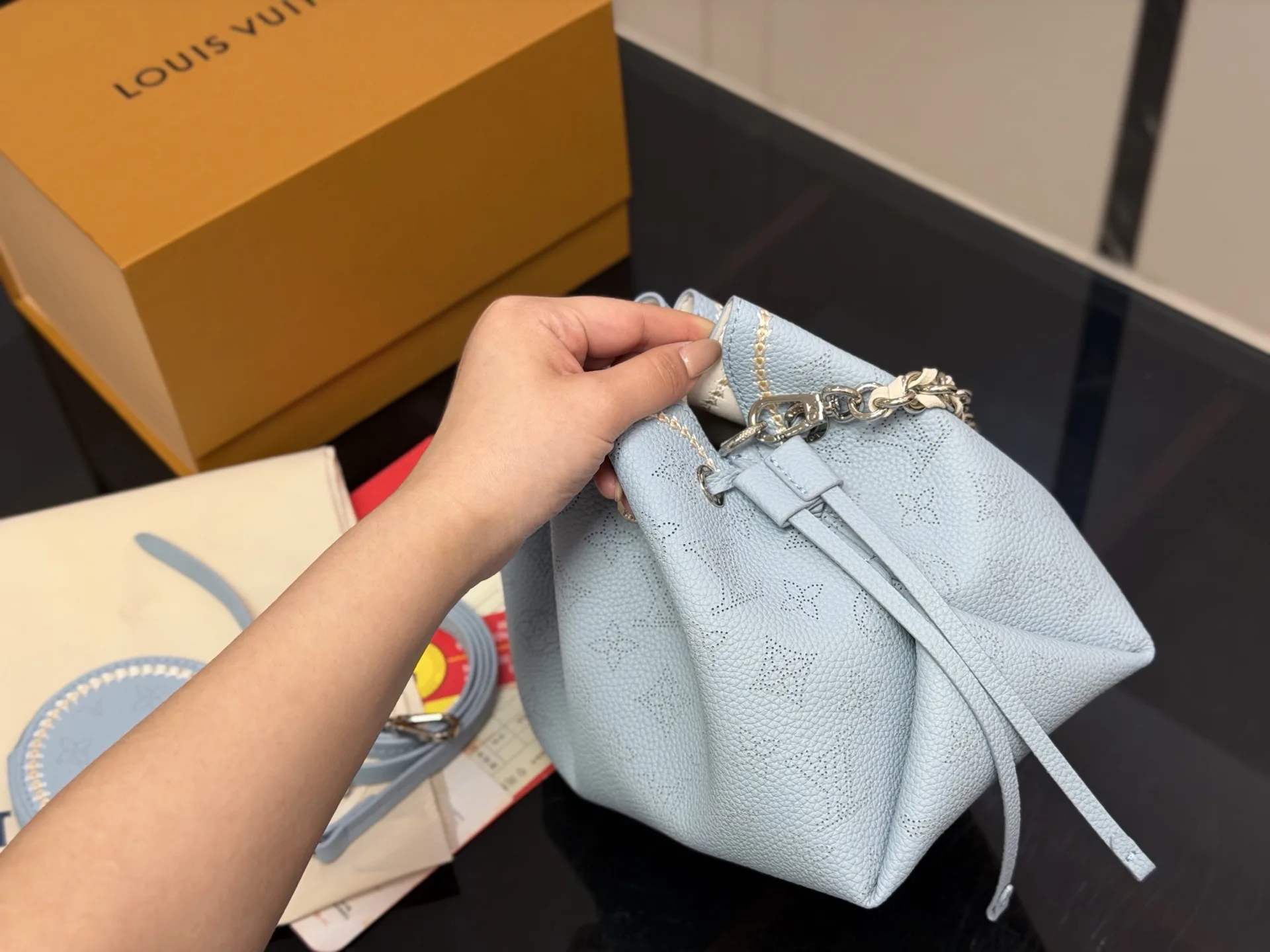 Louis Vuitton Bella Moonlight Hollow Bucket Bag D31016235 — view 7