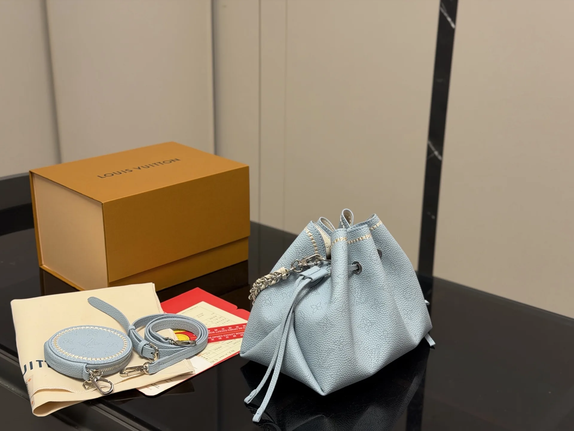 Louis Vuitton Bella Moonlight Hollow Bucket Bag D31016235 — view 8