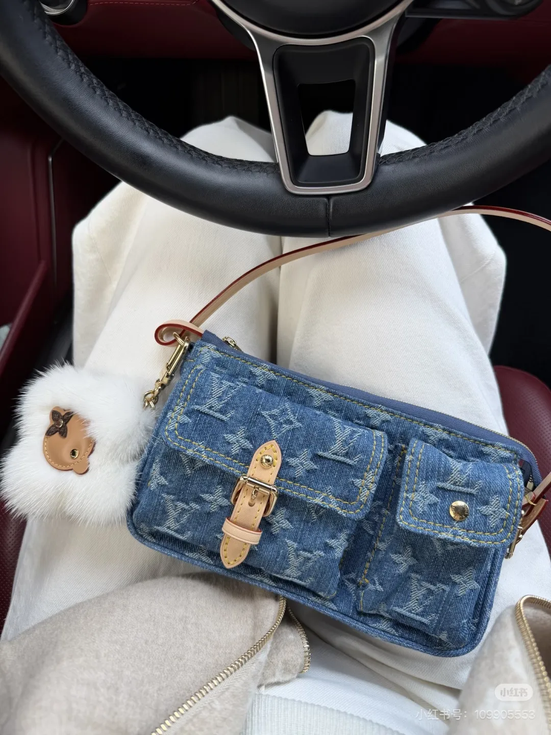 Denim Cargo Shoulder Bag D31016236 — view 4