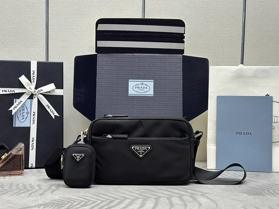 Re-Nylon Three-in-One Shoulder Bag D66016241