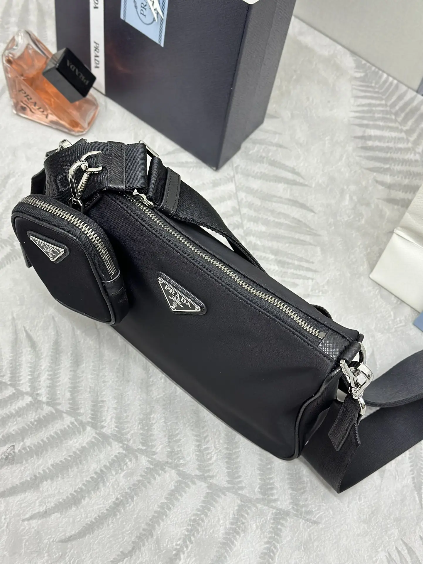 Re-Edition 2005 Nylon Crossbody Bag D63016243 — view 2