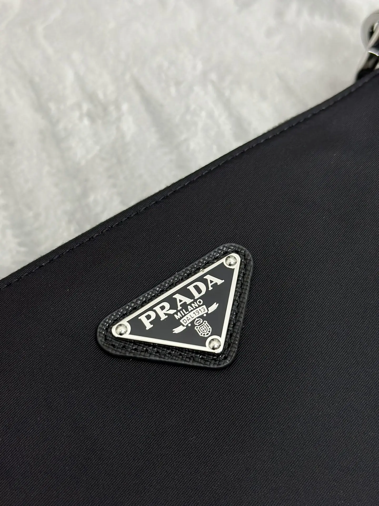 Re-Edition 2005 Nylon Crossbody Bag D63016243 — view 7