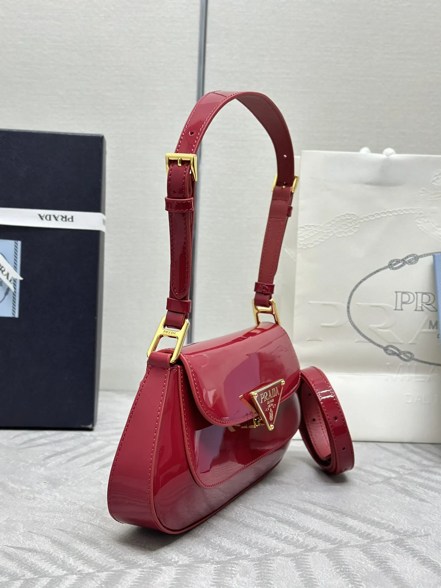 Patent Leather Flap Shoulder Bag D91016246 — view 4
