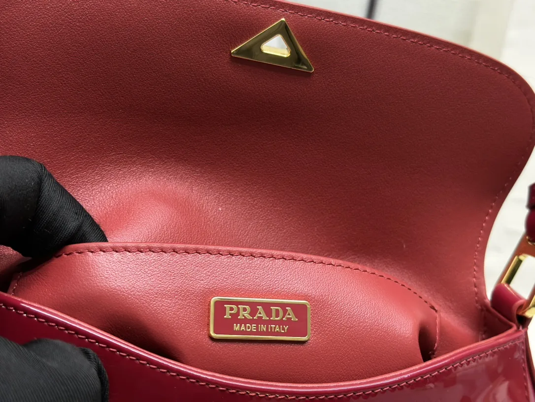 Patent Leather Flap Shoulder Bag D91016246 — view 9