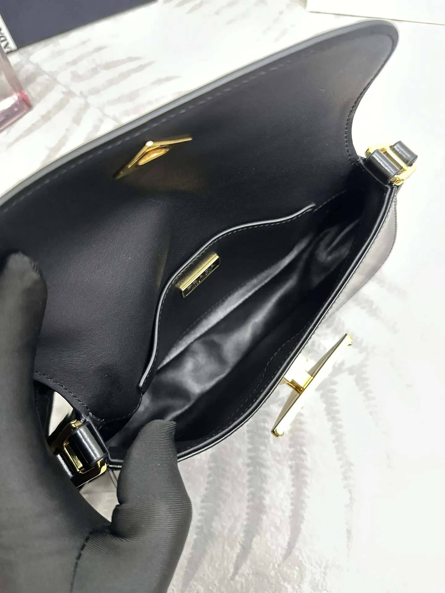 Prada 1BD345 Patent Leather Shoulder Bag D91016247 — view 6