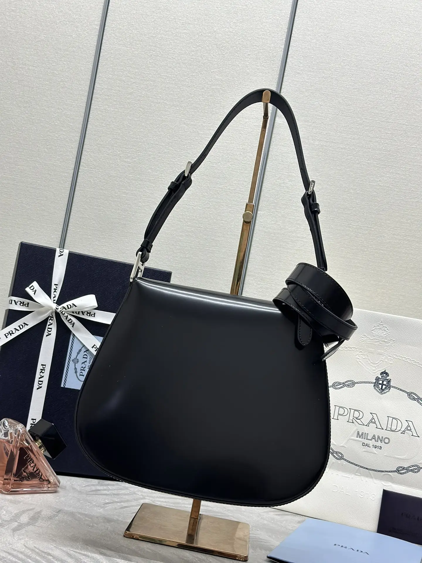 Large Flap Shoulder Bag with Dual Straps D88016248 — view 2